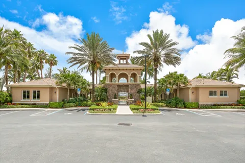 $840,000 | 9861 Cobblestone Creek Drive, Boynton Beach, FL 33472