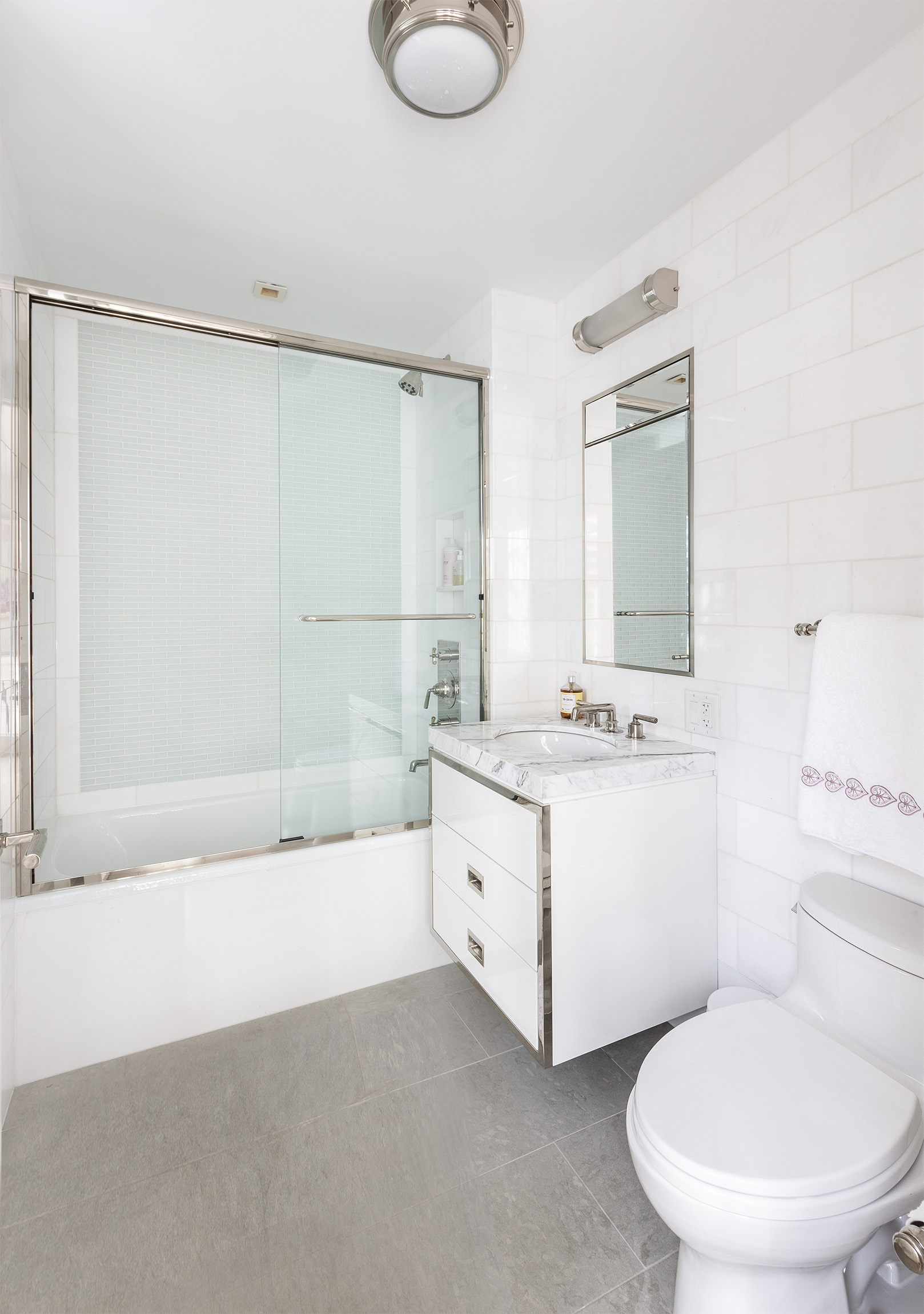 141 East 88th Street, Unit 9F Manhattan, NY 10128 - Photo 9 of 14