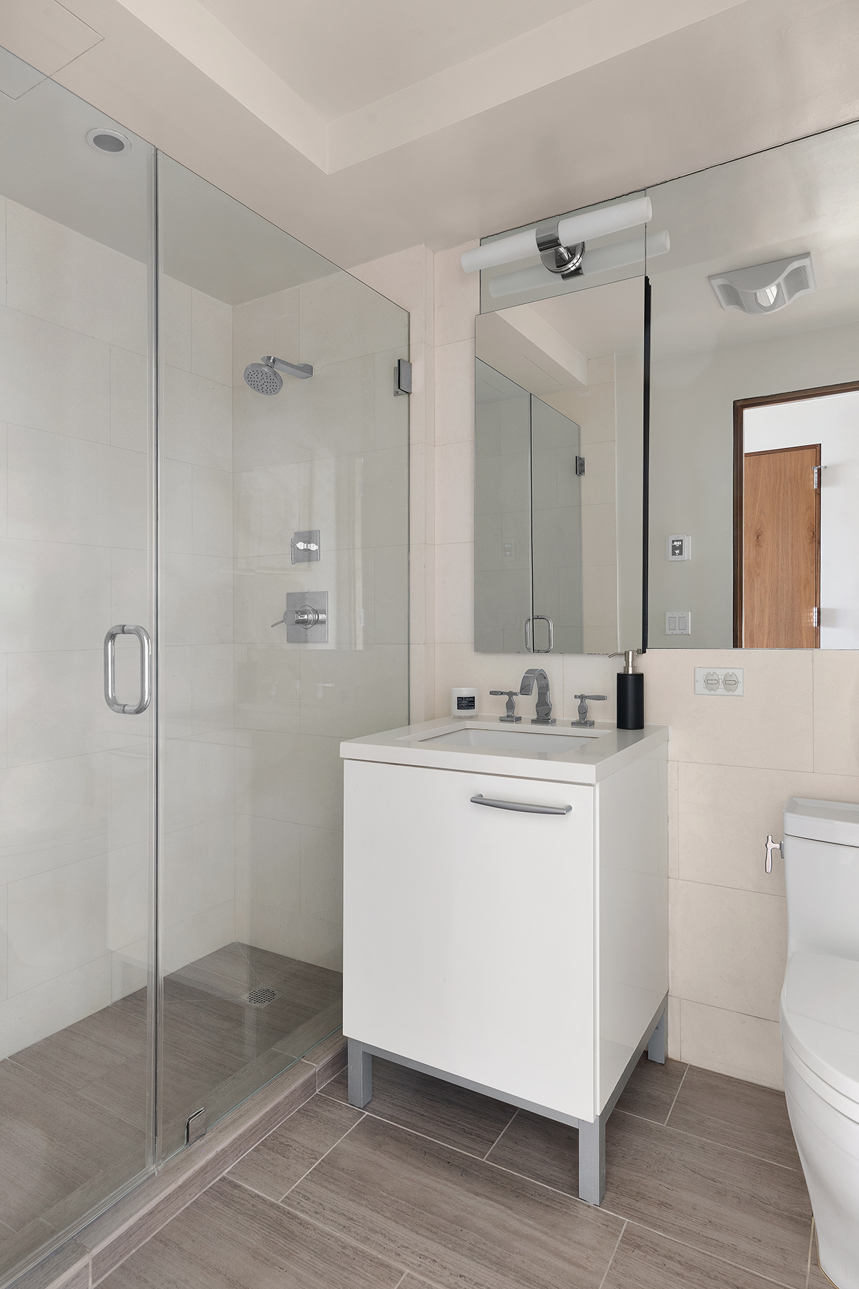 151 West 21st Street, Unit 11B Manhattan, NY 10011 - Photo 10 of 14