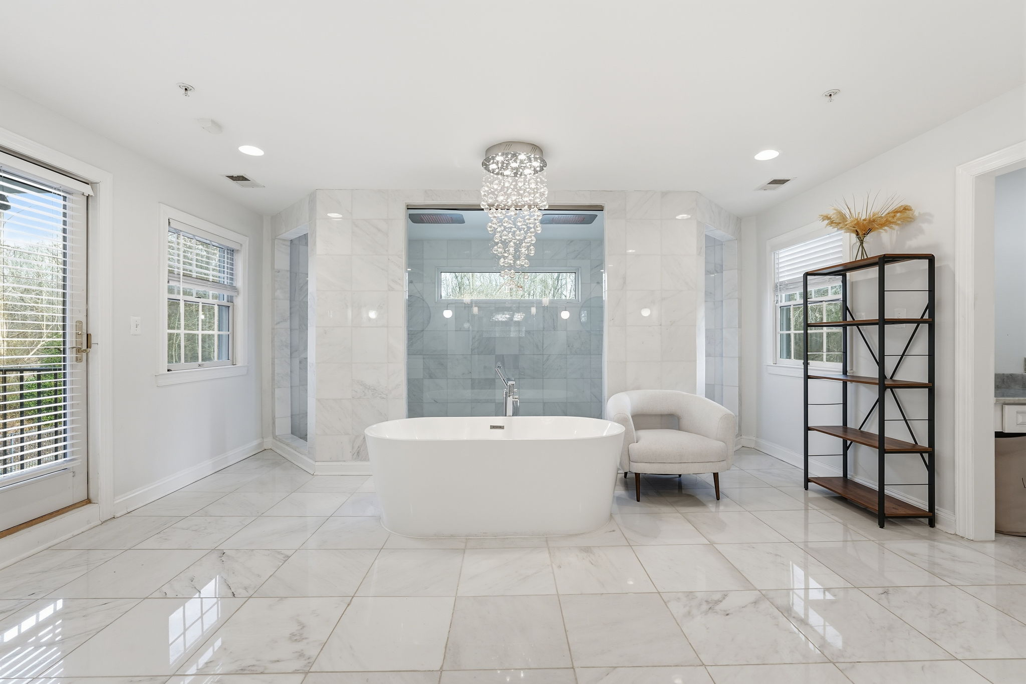 11000 Brooks Reserve Road Upper Marlboro, MD 20772 - Photo 23 of 60 a spacious bathroom with a bathtub shower and toilet