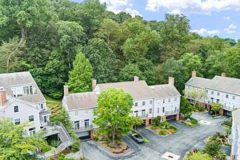 $545,000 | 43 Millstone Lane, Unit 43, Rockland, DE 19732