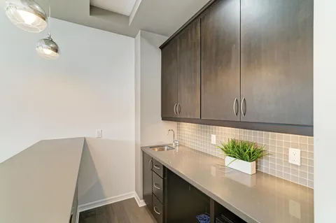 $949,000 | 826 Honeyflower Loop, Bradenton, FL 34212