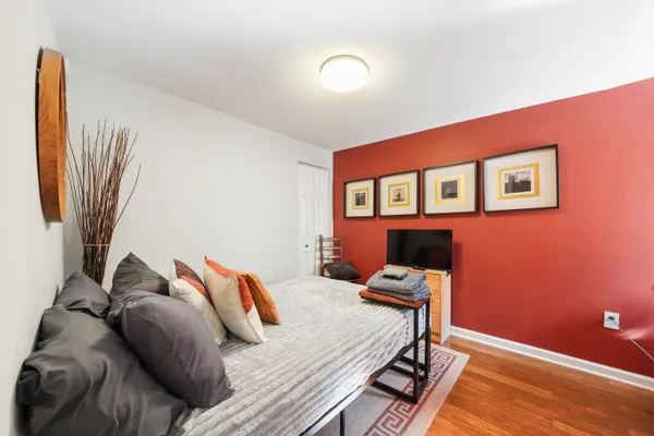 $500,000 | 1318 South Alder Street, Philadelphia, PA 19147