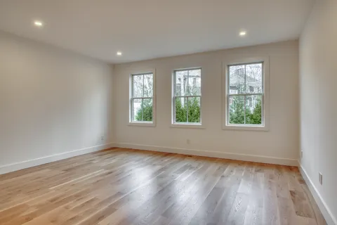 $4,650,000 | 23 Fairway Drive, East Hampton, NY 11937