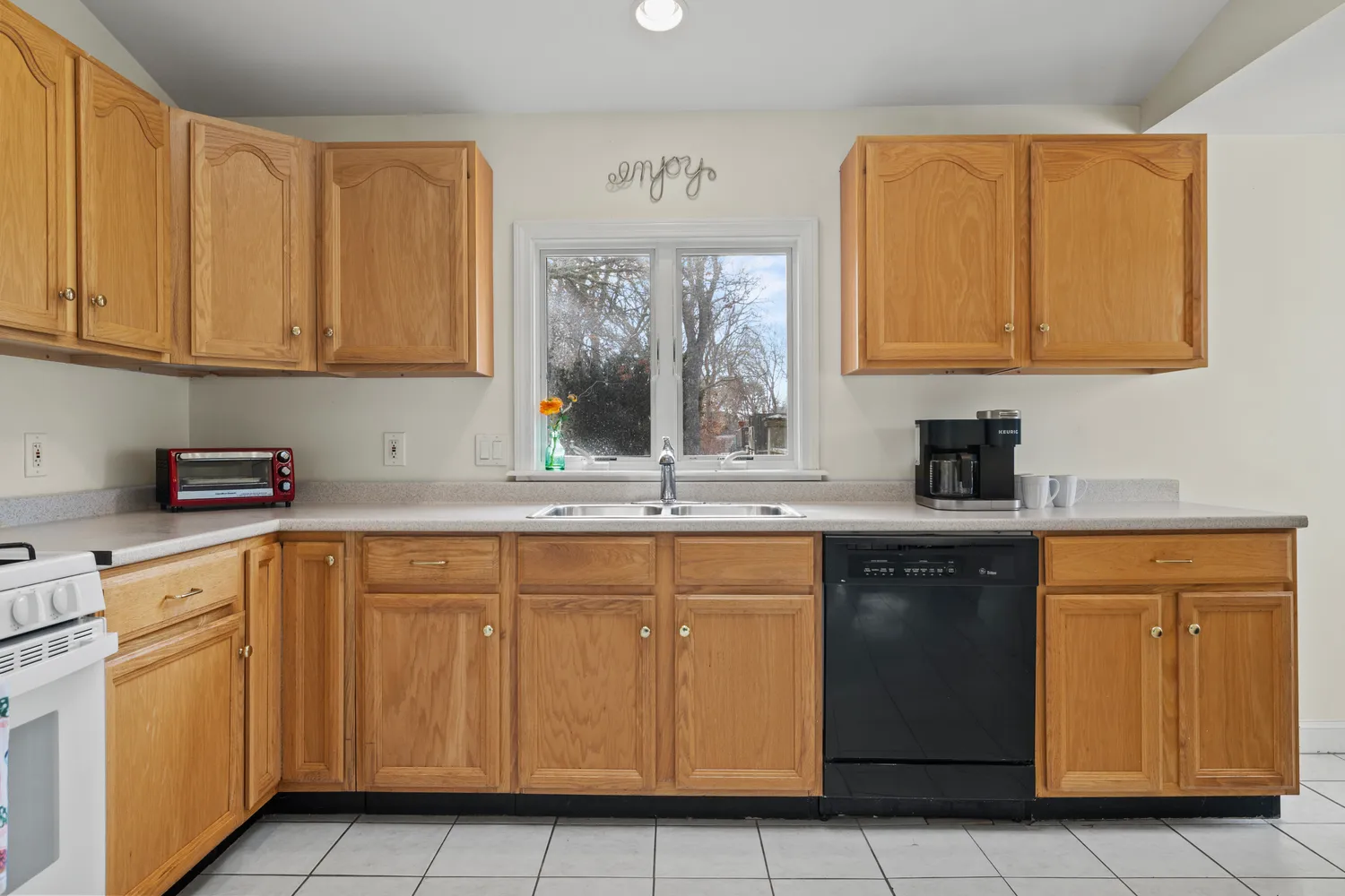 $799,000 | 169 Gosnold Street, Hyannis, MA 02601