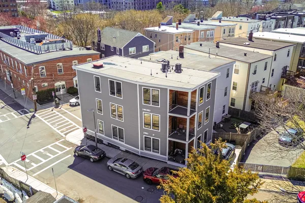 $845,000 | 17 Chestnut Avenue, Unit 3, Jamaica Plain, MA 02130