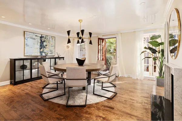 $39,500 | 136 East 65th Street | Lenox Hill