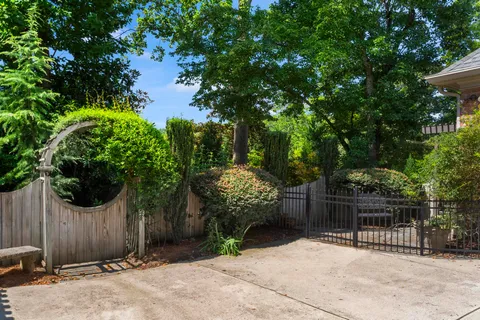 $1,625,000 | 1190 Austin Glen Drive, Atlanta, GA 30338