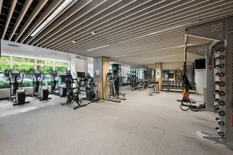 $7,950 | 20 River Terrace, Unit 5H | Battery Park City