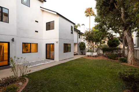 $4,498,000 | 207 21st Street, Huntington Beach, CA 92648