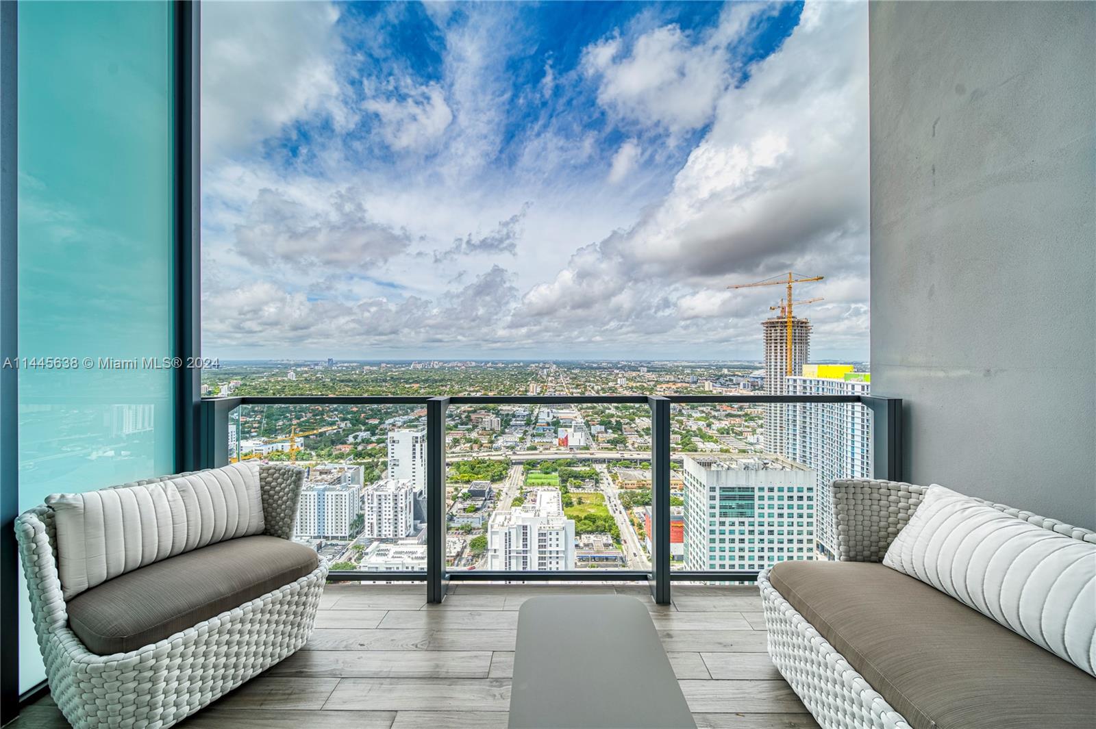 88 Southwest 7th Street, Unit PH4303 Miami, FL 33130 - Photo 54 of 97