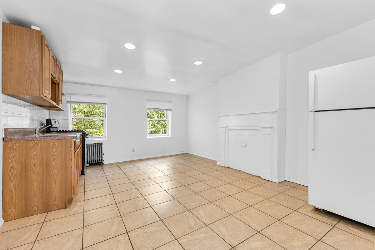 116 Ryerson Street, Unit 2 Brooklyn, NY 11205 - Photo 8 of 16