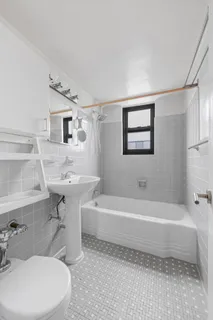 $700,000 | 345 West 145th Street, Unit 5A5 | Hamilton Heights