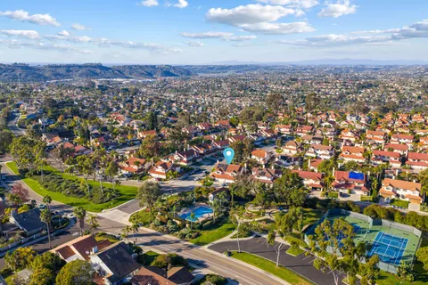 $1,448,000 | 1744 Willowspring Drive North, Encinitas, CA 92024