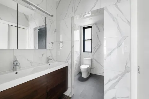 $2,250,000 | 308 East 79th Street, Unit 13EF | Upper East Side