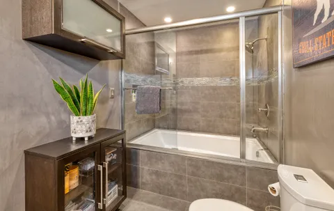 $2,049,000 | 6006 Wooster Avenue, Los Angeles, CA 90056