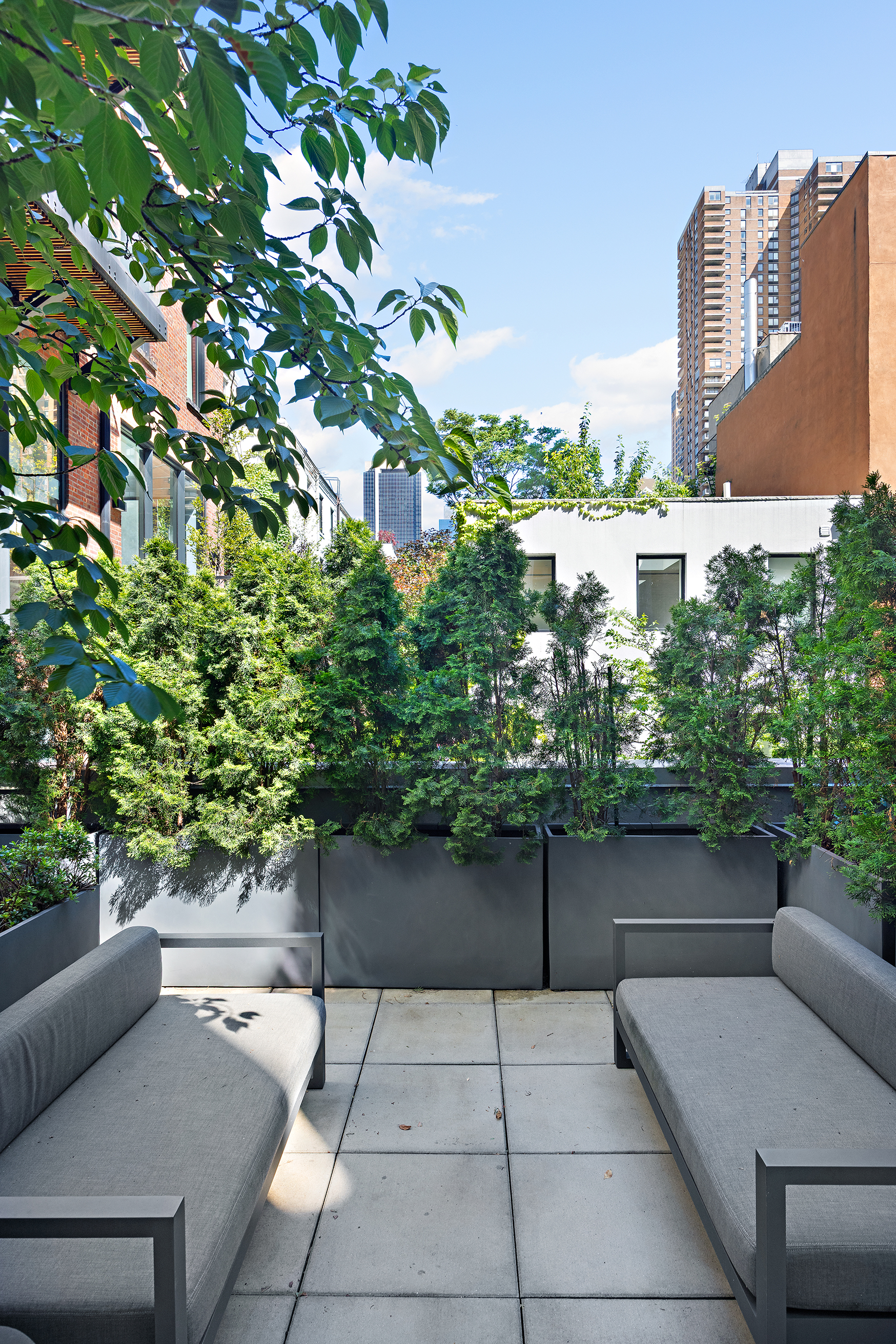 464 West 44th Street, Unit 6J Manhattan, NY 10036 - Photo 10 of 15 Gallery Image 10