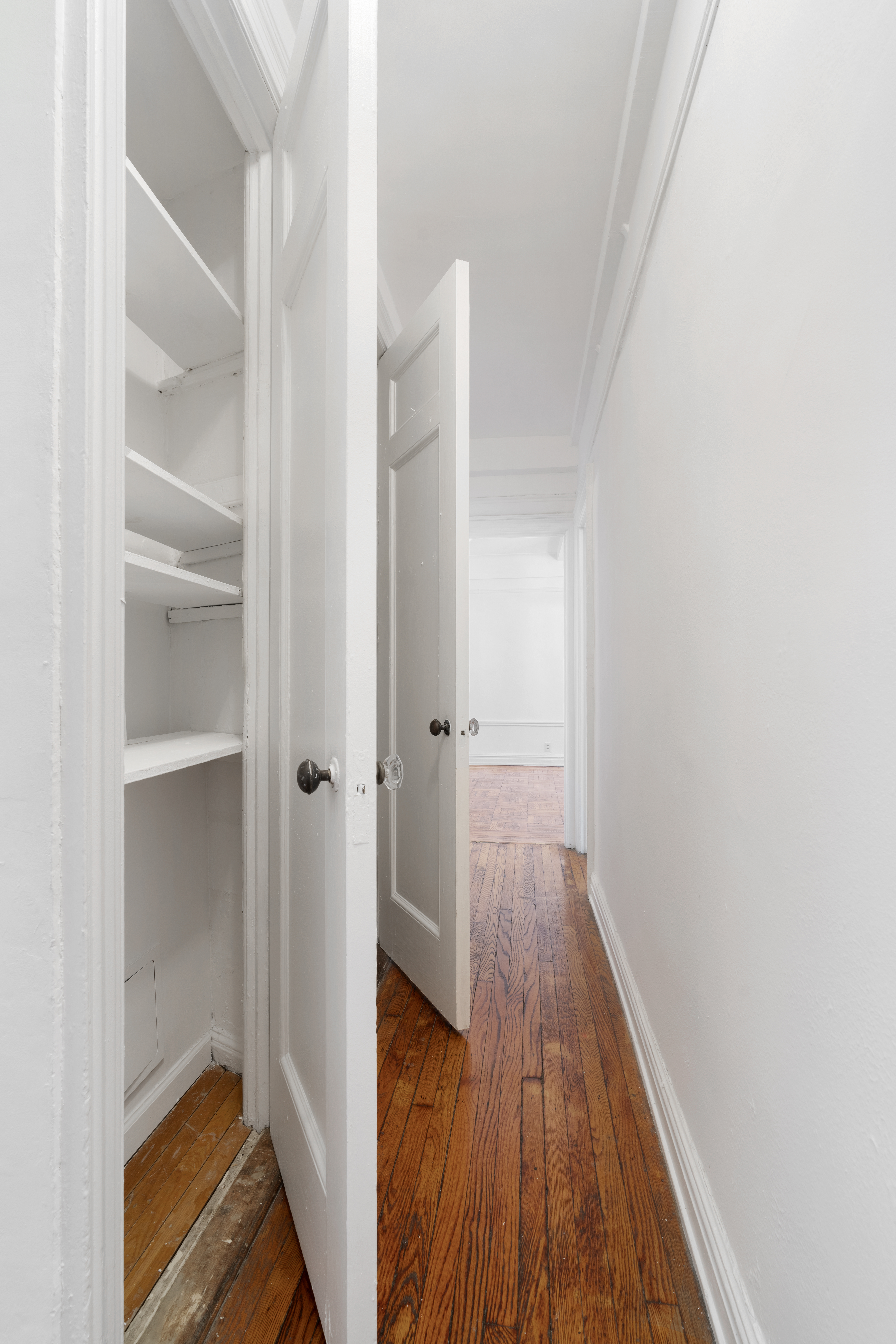 41 West 82nd Street, Unit 4D Manhattan, NY 10024 - Photo 10 of 16