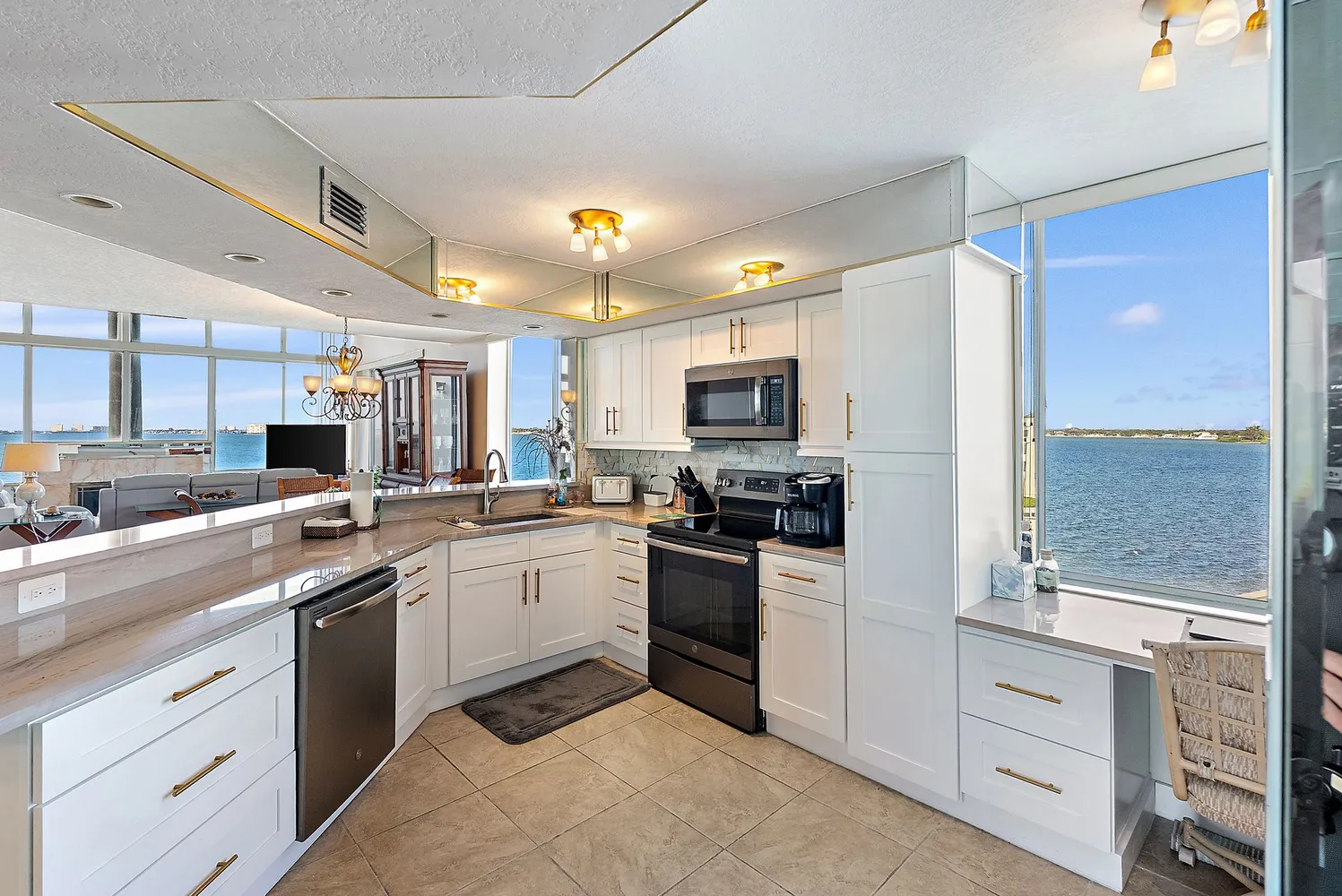 $949,000 | 5279 Isla Key Boulevard South, Unit 417, St. Petersburg, FL 33715