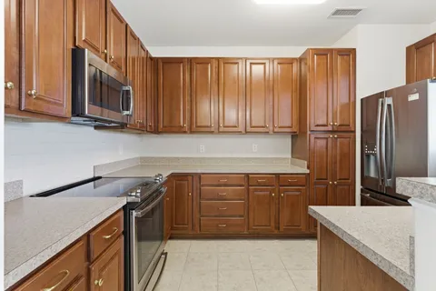 $277,854 | 14241 Kings Crossing Boulevard, Unit 411, Boyds, MD 20841