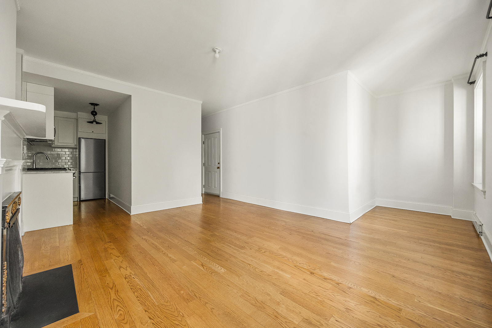 416 West 20th Street, Unit 2 Manhattan, NY 10011 - Photo 3 of 11