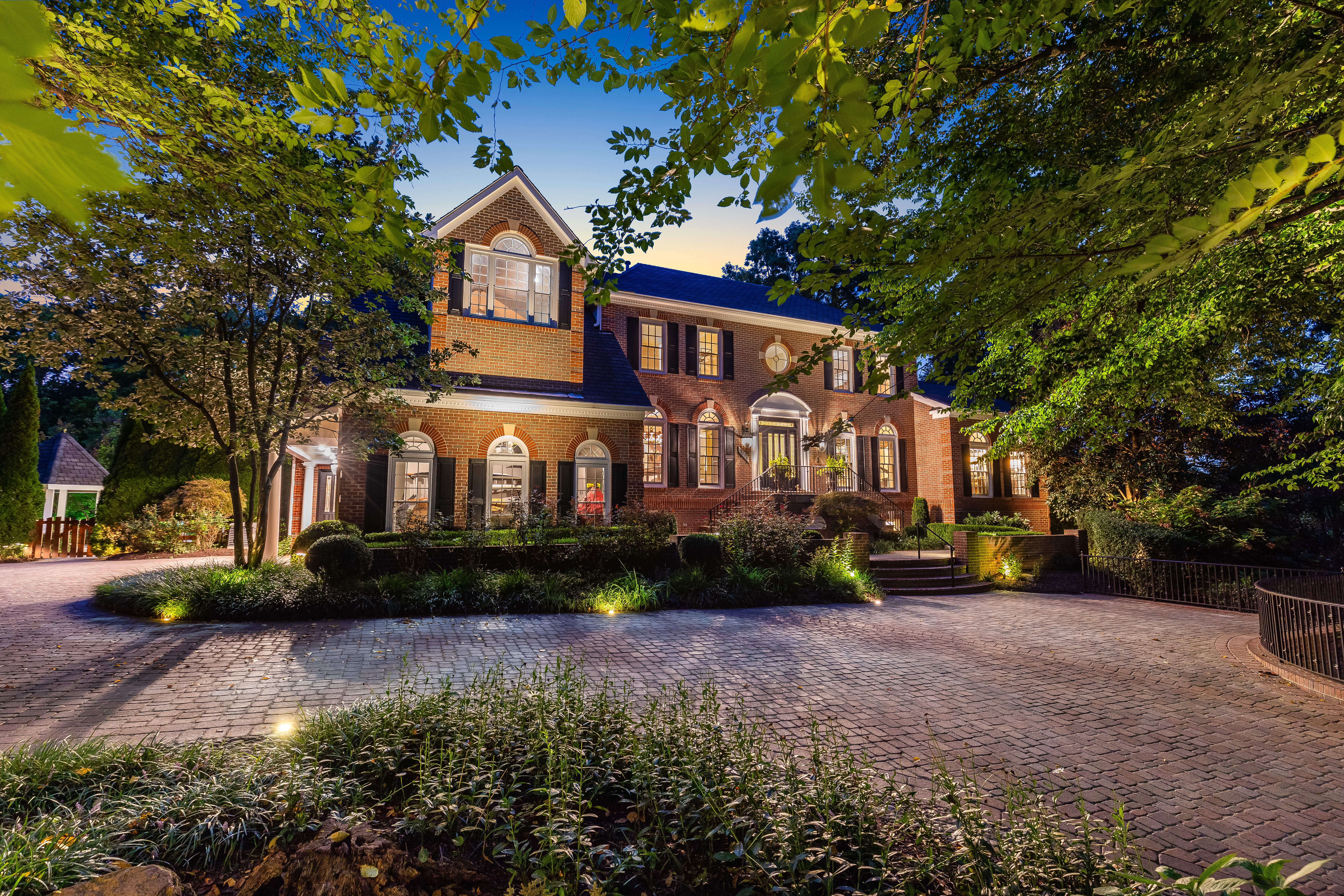 1236 Tottenham Court Reston, VA 20194 - Photo 1 of 23 Gallery Image 1
