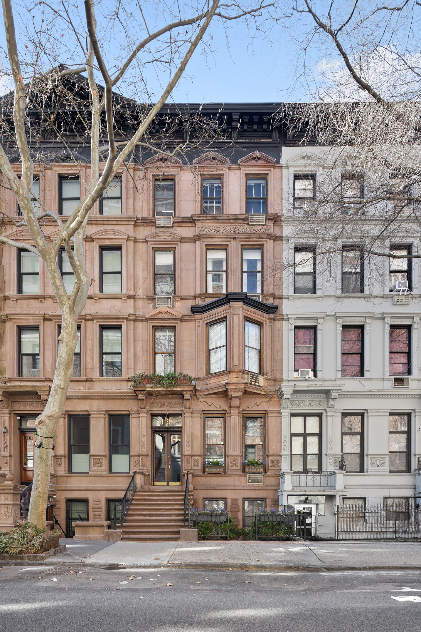 a front view of a residential apartment building