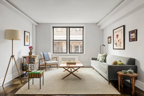$965,000 | 60 East 9th Street, Unit 211 | Greenwich Village