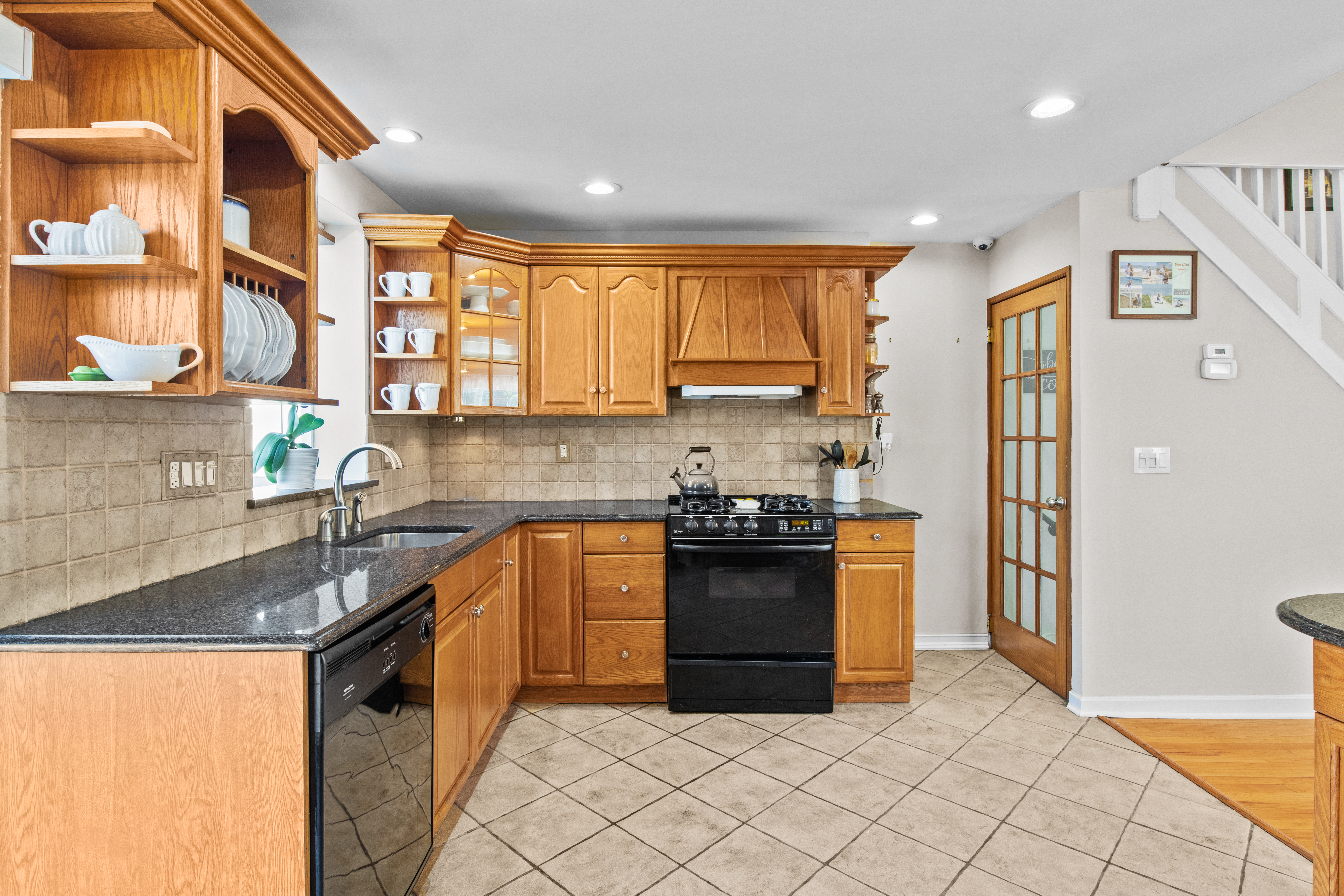 137-34 97th Street Queens, NY 11417 - Photo 6 of 19