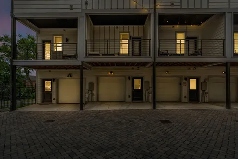 $949,900 | 2001 Convent Place, Unit 7, Nashville, TN 37212