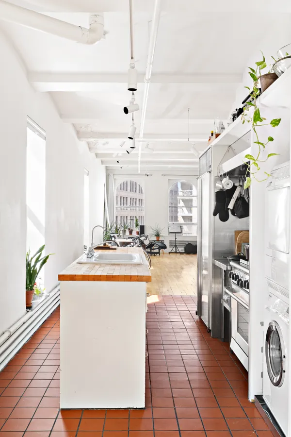 $9,995 | 59 4th Avenue, Unit 8A | Greenwich Village