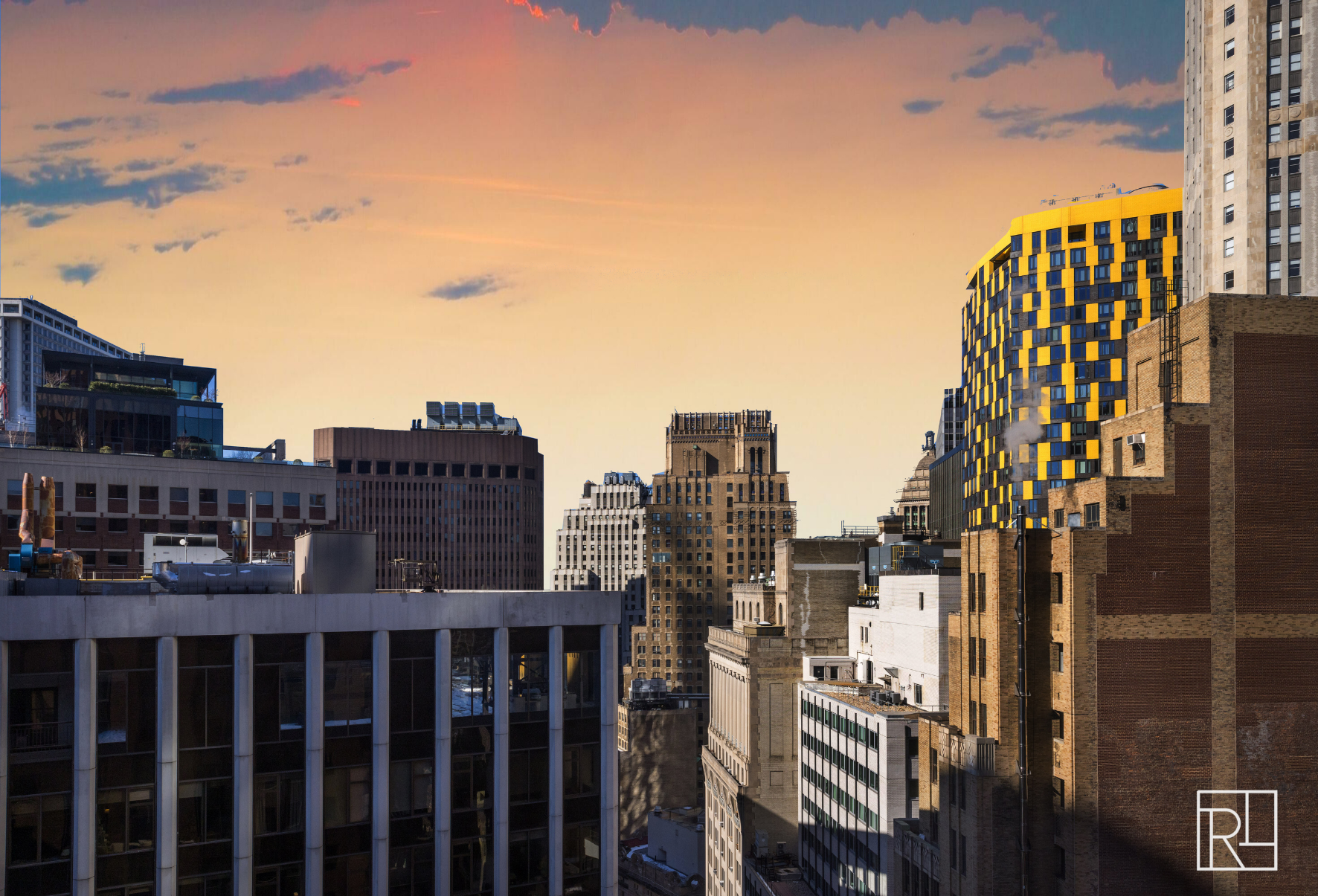 75 Wall Street, Unit 28D Manhattan, NY 10005 - Photo 14 of 35 a view of buildings