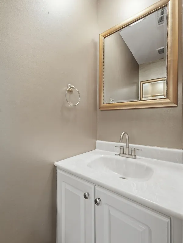 $8,000 | 2127 Newport Place Northwest, Washington, DC 20037