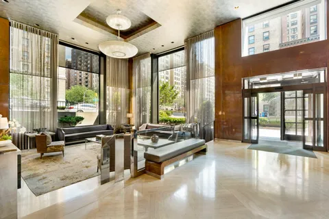 $1,125,000 | 900 Park Avenue, Unit 8D | Upper East Side