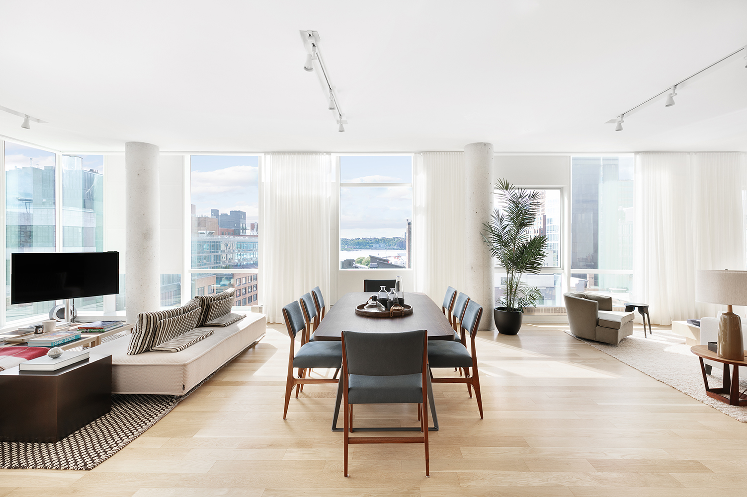 245 10th Avenue, Unit 10W Manhattan, NY 10001 - Photo 2 of 19