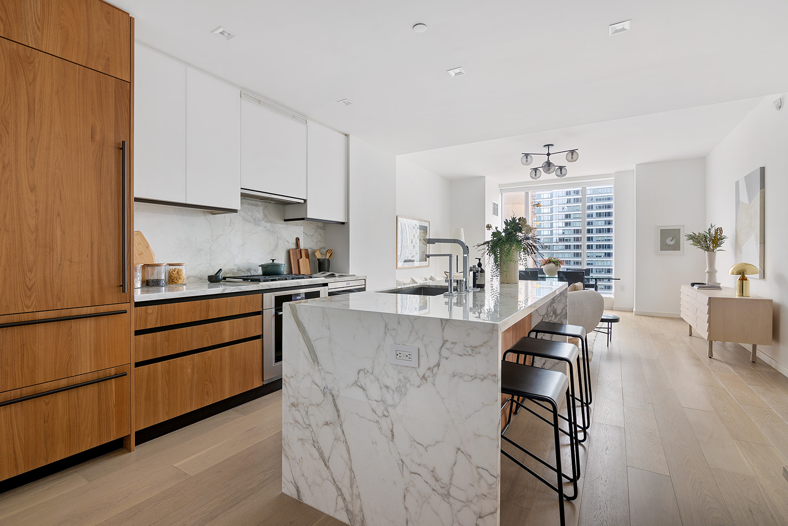 1 West End Avenue, Unit 18G Manhattan, NY 10023 - Photo 4 of 16