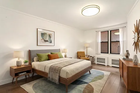 $949,500 | 100 Bank Street, Unit 1A | West Village