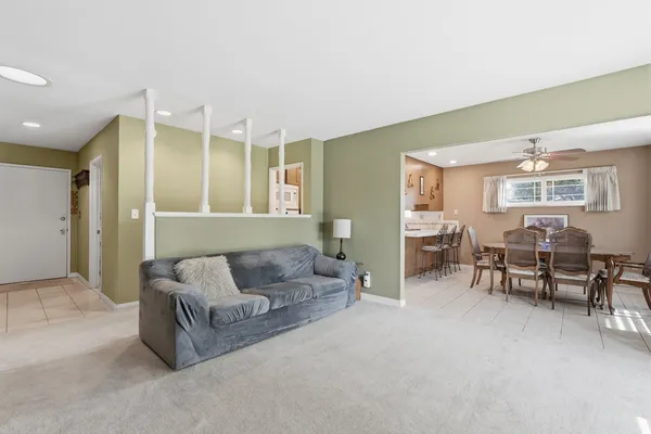 $949,000 | 5301 Kirtland Avenue, Lakewood, CA 90713