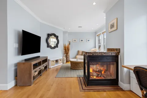 $999,000 | 591 East 3rd Street, Unit 1, Boston, MA 02127