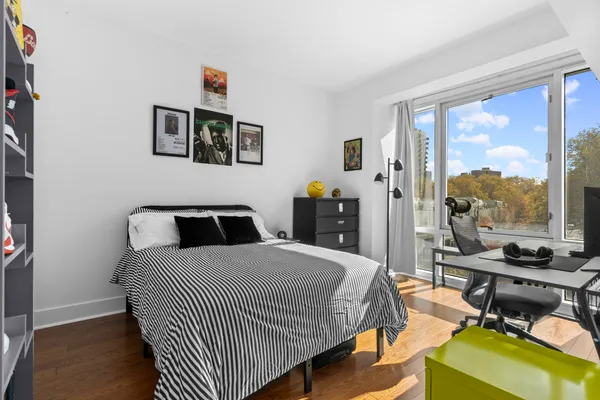 $1,300,000 | 111 Steuben Street, Unit 3C | Clinton Hill