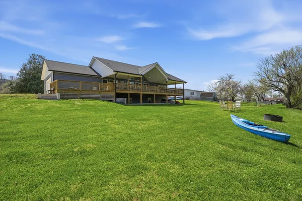 $899,000 | 135 Brandywine Place, Elizabethton, TN 37643
