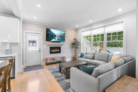 $1,649,000 | 638 Webster Street, Unit 638, Needham, MA 02492