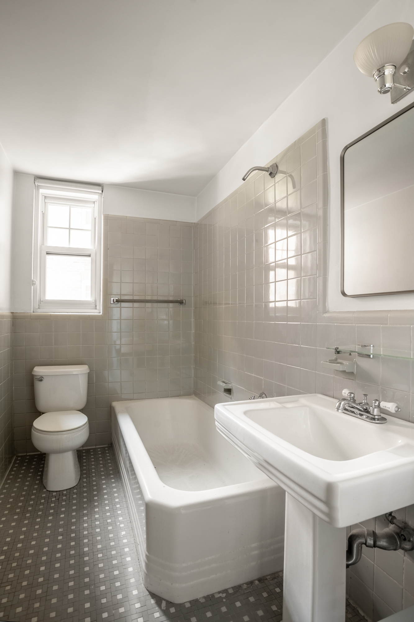 160 Cabrini Boulevard, Unit 10 Manhattan, NY 10033 - Photo 14 of 31
