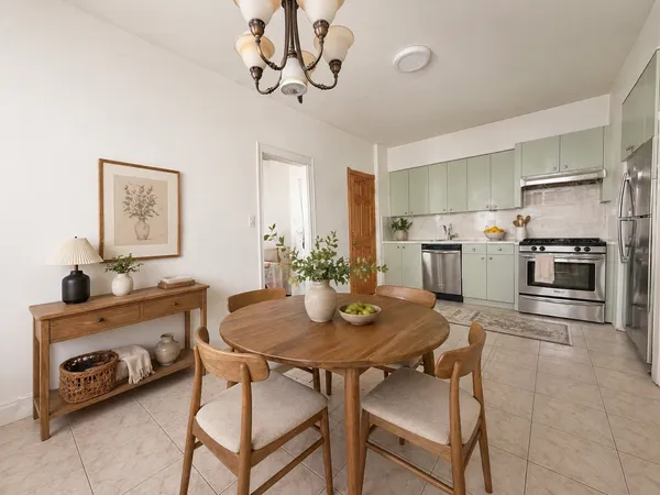 $4,000 | 32 Chester Avenue, Unit 2 | Kensington