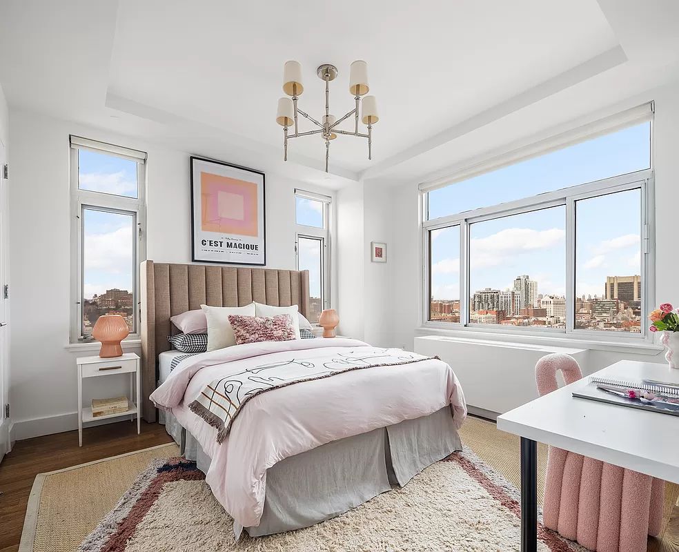 $1,600,000 | 106 West 116th Street, Unit PH13A | Harlem