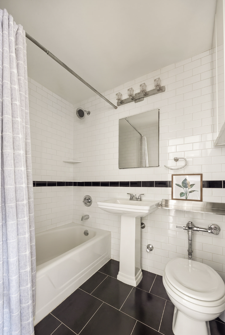 495 East 7th Street, Unit 5K Brooklyn, NY 11218 - Photo 5 of 7