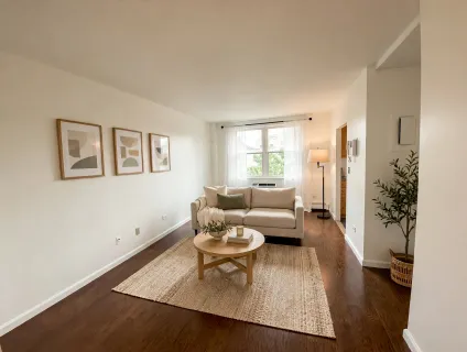 $695,000 | 158 Sackett Street, Unit 3B | Columbia Street Waterfront