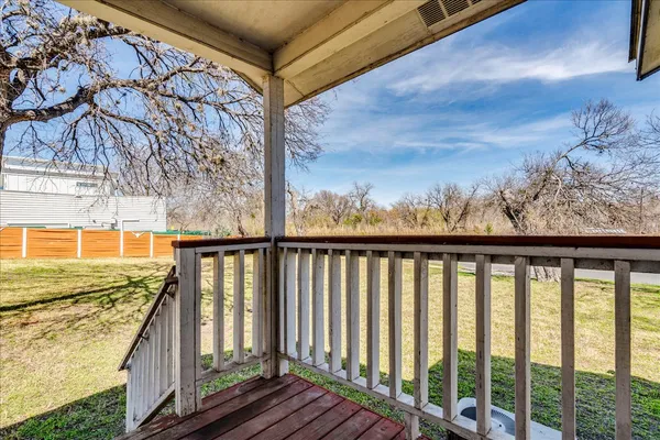 $725,000 | 2512 East 9th Street, Austin, TX 78702