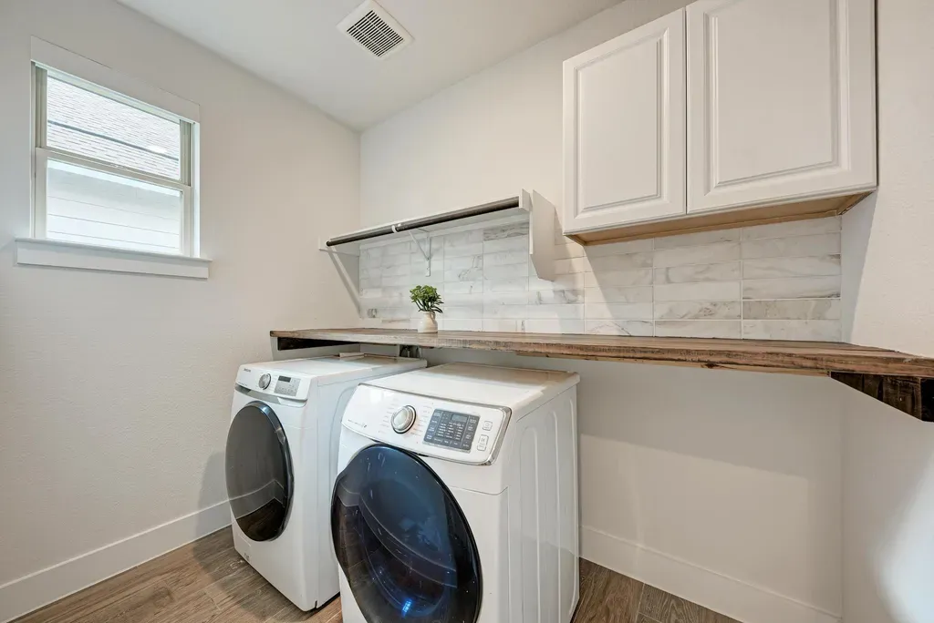 $559,000 | 8417 Thompson Teal Trail, Austin, TX 78744