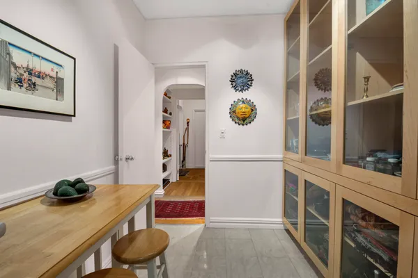 $900,000 | 120 Bennett Avenue, Unit 2MN | Hudson Heights